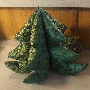 Vintage stuffed Christmas tree